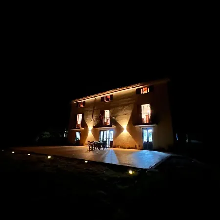 Difesa Del Monte Farm stay *